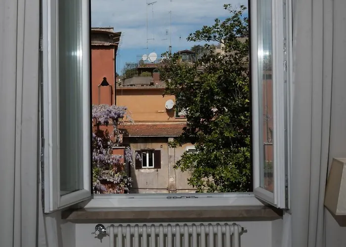 招待所 Agh Babuino 4*